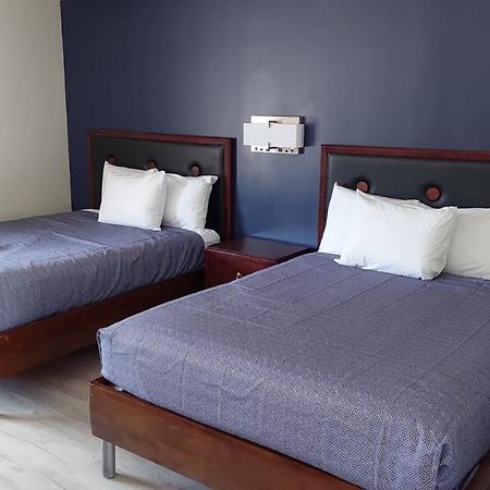 Economy 7 Inn Hampton Zewnętrze zdjęcie