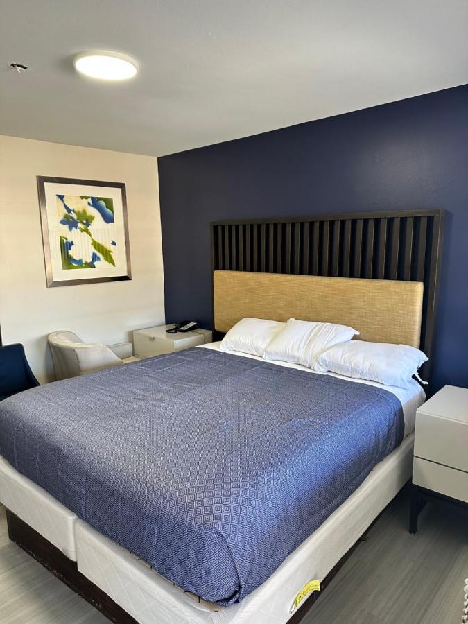 Economy 7 Inn Hampton Zewnętrze zdjęcie